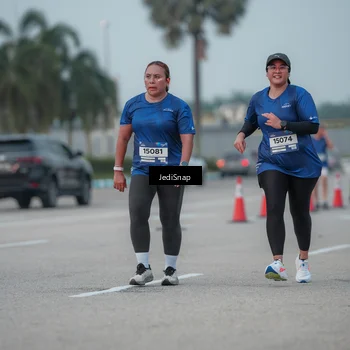 Runner Photo 7554082