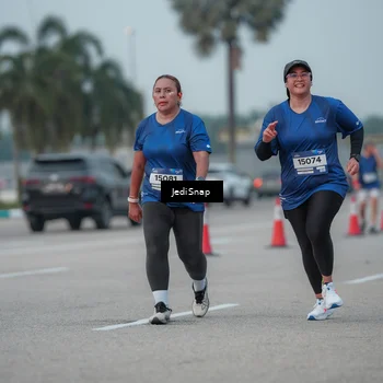 Runner Photo 7554083