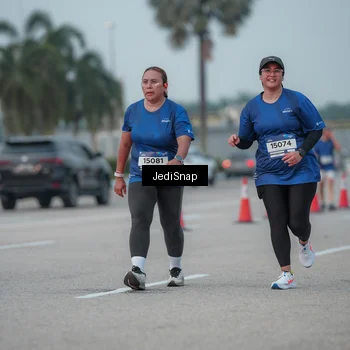 Runner Photo 7554084