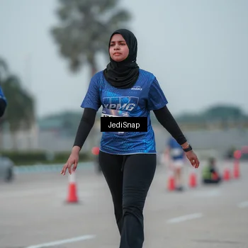 Runner Photo 7554099