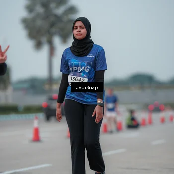 Runner Photo 7554100