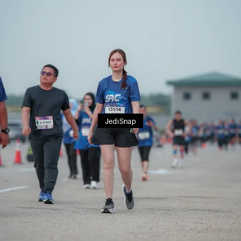 Runner Photo 7554102