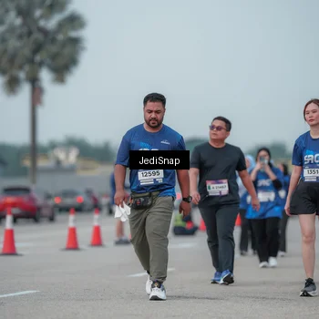 Runner Photo 7554104
