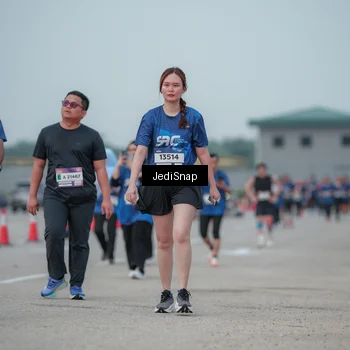 Runner Photo 7554106