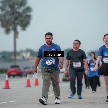 Runner Photo 7554107