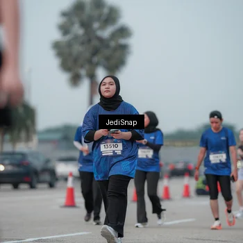 Runner Photo 7554129