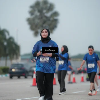 Runner Photo 7554134