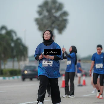 Runner Photo 7554135