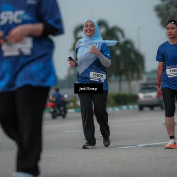 Runner Photo 7554137