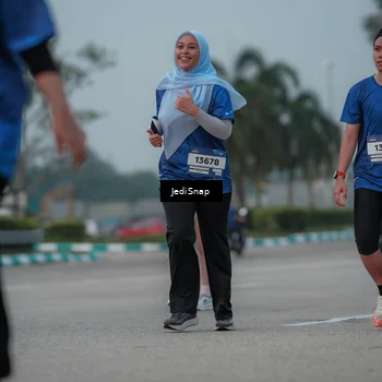 Runner Photo 7554140