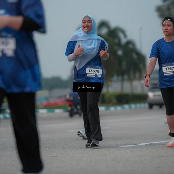 Runner Photo 7554142