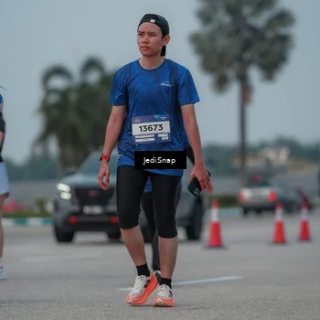 Runner Photo 7554144