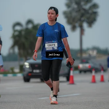 Runner Photo 7554145