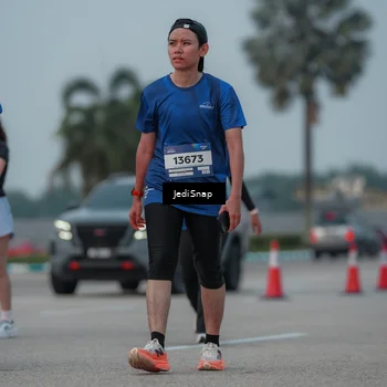 Runner Photo 7554146