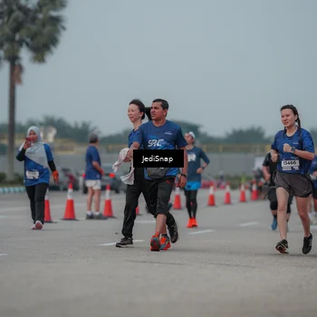Runner Photo 7554151