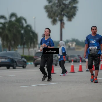 Runner Photo 7554156