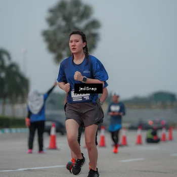 Runner Photo 7554166