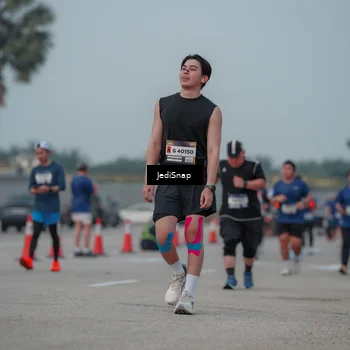 Runner Photo 7554177