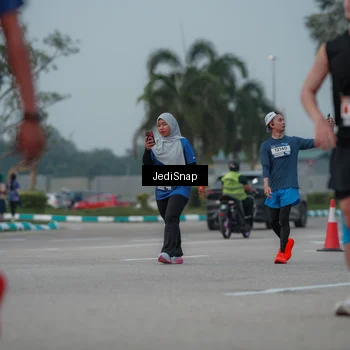 Runner Photo 7554181