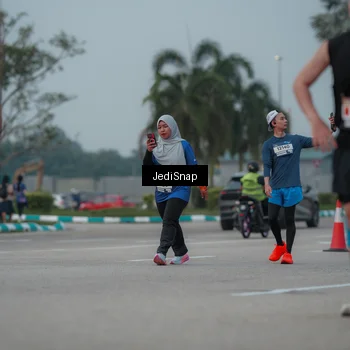 Runner Photo 7554184