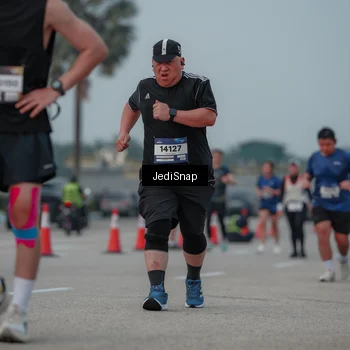 Runner Photo 7554189
