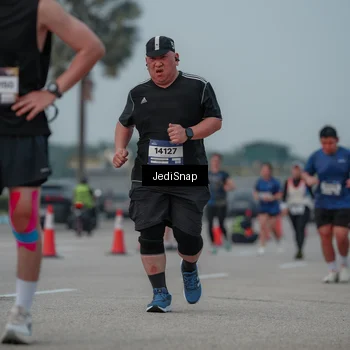 Runner Photo 7554193