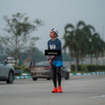 Runner Photo 7554194