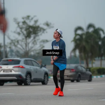 Runner Photo 7554201