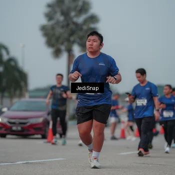 Runner Photo 7554202