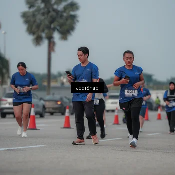 Runner Photo 7554207