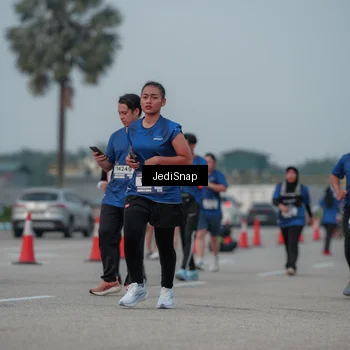 Runner Photo 7554211