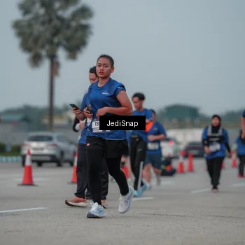 Runner Photo 7554213