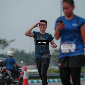 Runner Photo 7554219