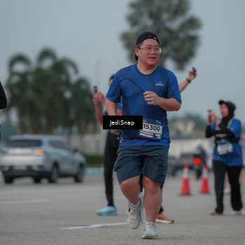 Runner Photo 7554227