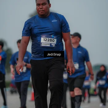 Runner Photo 7554236