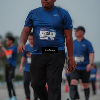 Runner Photo 7554240