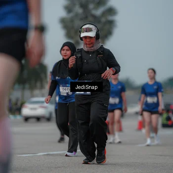 Runner Photo 7554261