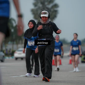 Runner Photo 7554262