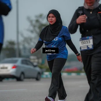 Runner Photo 7554271