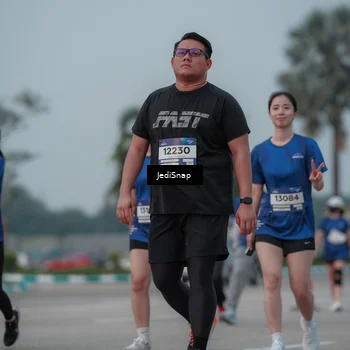 Runner Photo 7554278