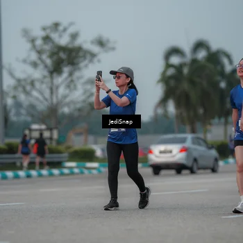 Runner Photo 7554279