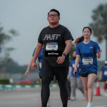 Runner Photo 7554280