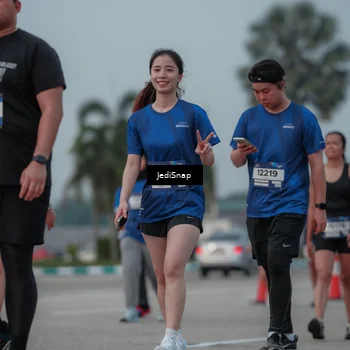 Runner Photo 7554284