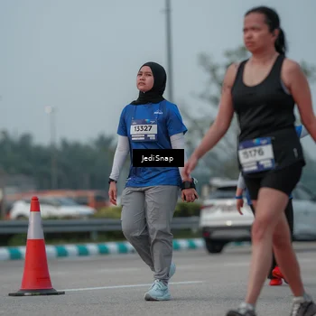 Runner Photo 7554304