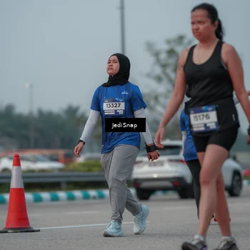 Runner Photo 7554306