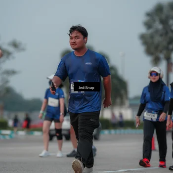 Runner Photo 7554309