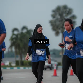 Runner Photo 7554314