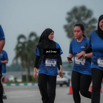 Runner Photo 7554317
