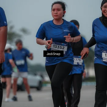 Runner Photo 7554321