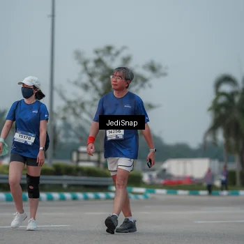Runner Photo 7554340